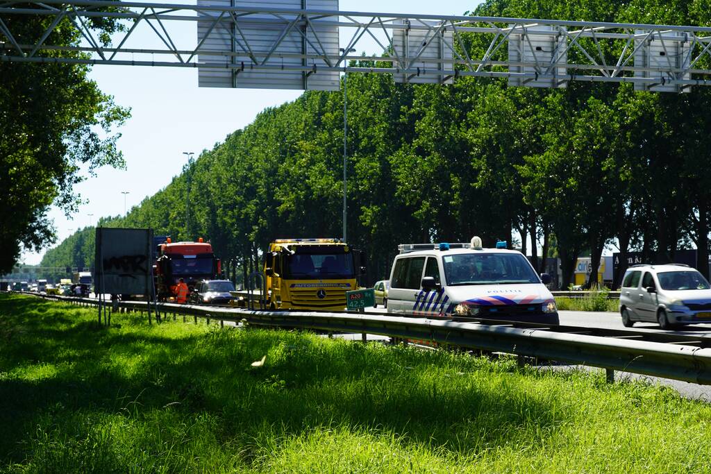 Auto loopt veel schade op bij ongeval