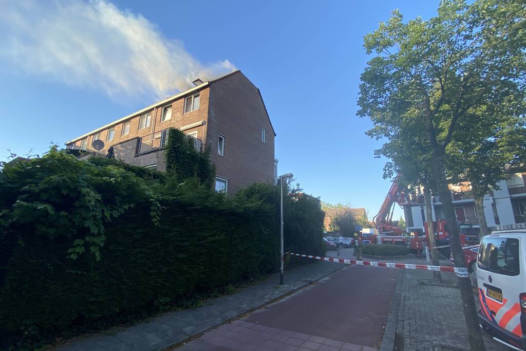 Veel rook bij brand in woning
