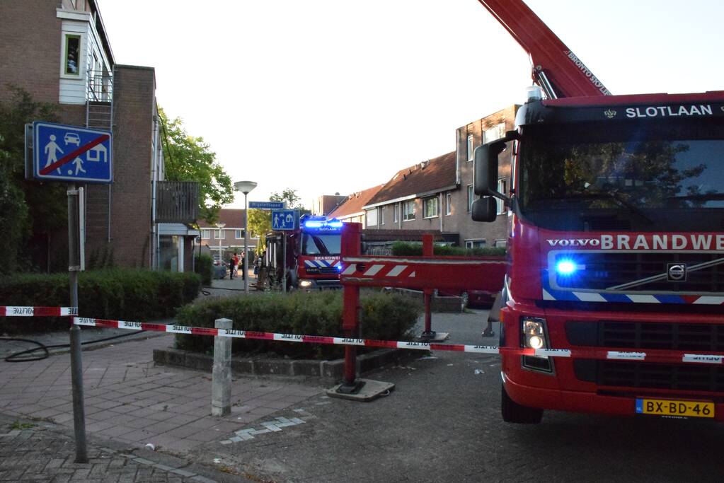 Veel rook bij brand in woning