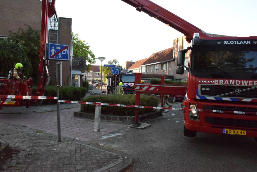 Veel rook bij brand in woning