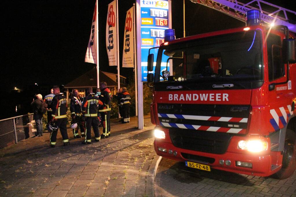 Grote zoekactie naar mogelijk voertuig in water