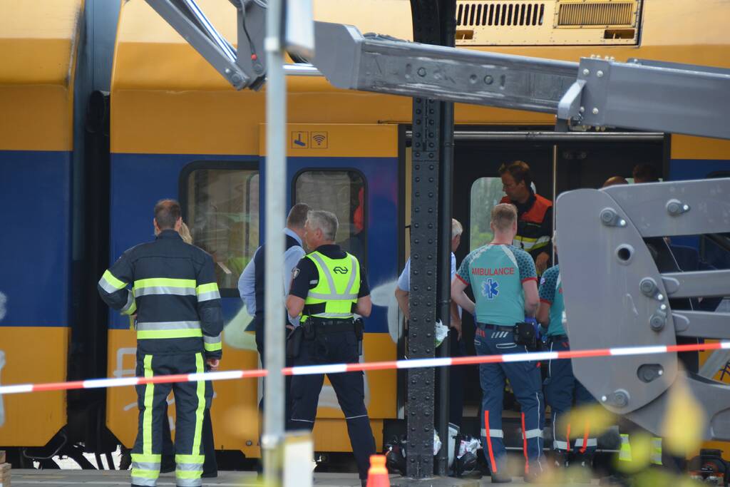 Persoon gewond na valpartij in trein