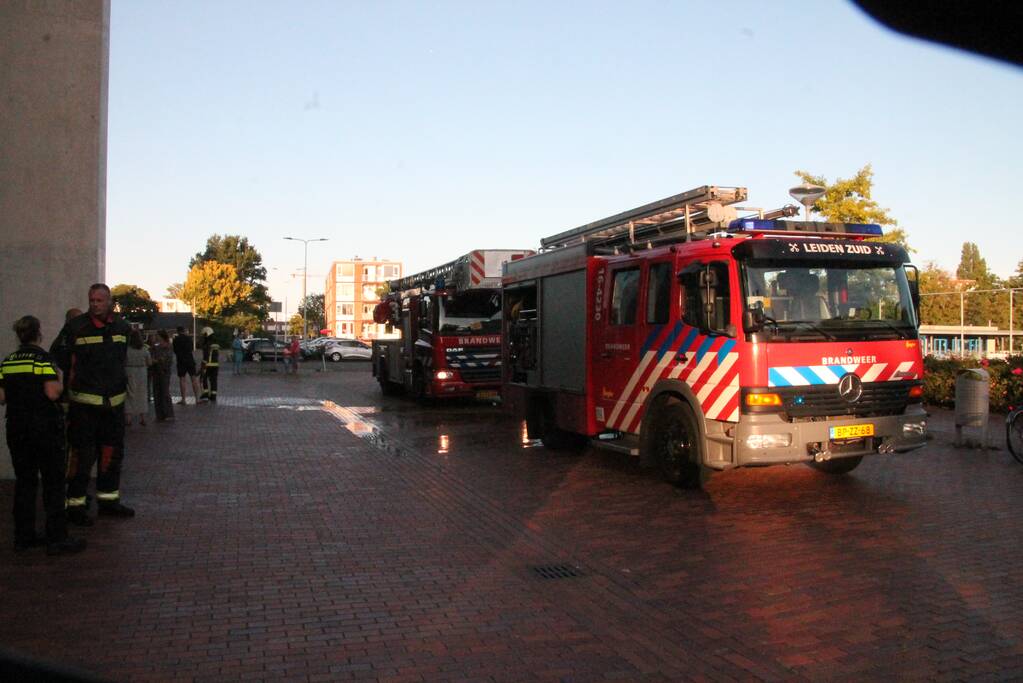 Bewoner dooft in brand gevlogen pan met doek