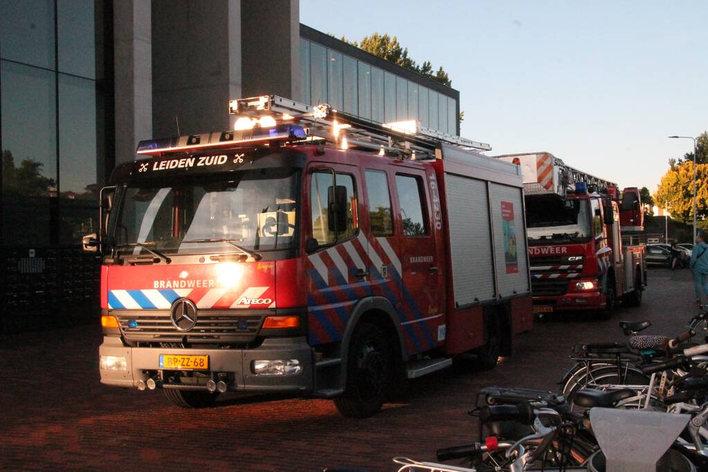 Bewoner dooft in brand gevlogen pan met doek