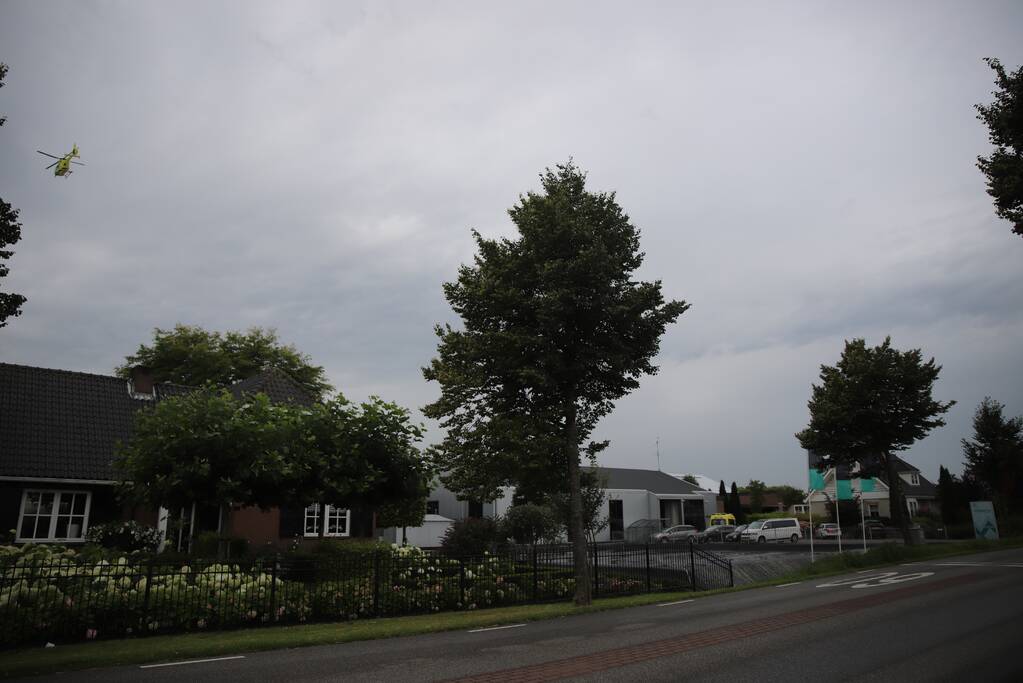 Traumahelikopter ingezet bij bedrijfsongeval