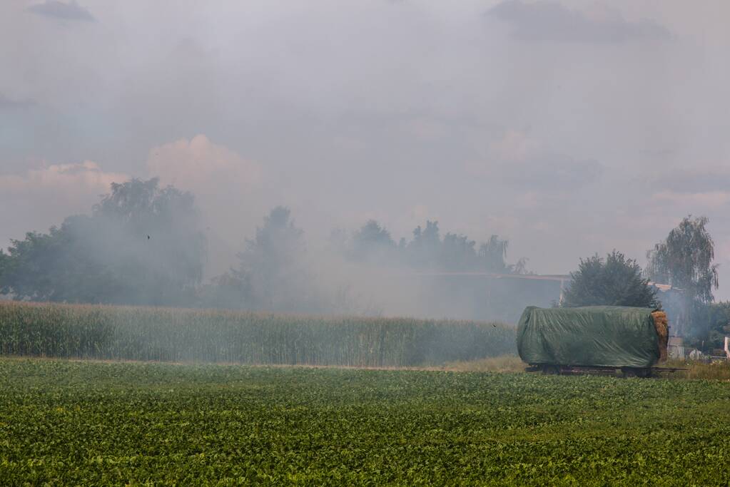Grote hinder van stank van grote brand net over de grens