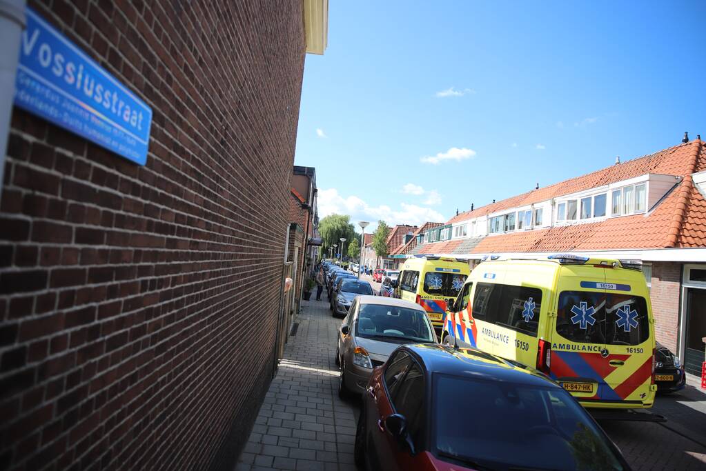 Traumahelikopter landt voor incident bij woning