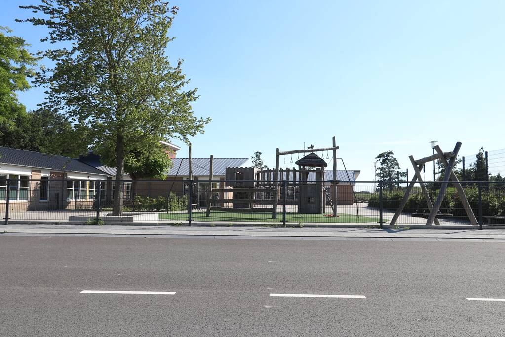 Jongeman beschoten op schoolplein Ds. J. Fraanjeschool De Burcht