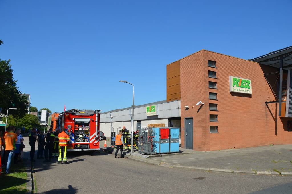 Poiesz supermarkt ontruimd na brand
