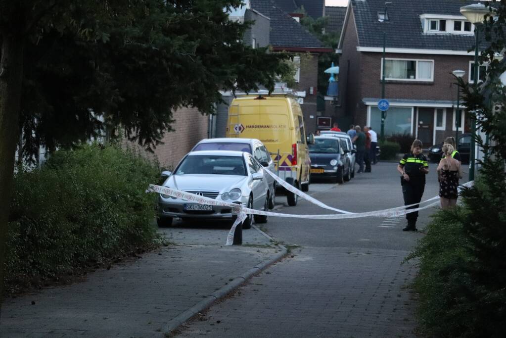 Man gevlucht na gewapende overval supermarkt Hoogvliet