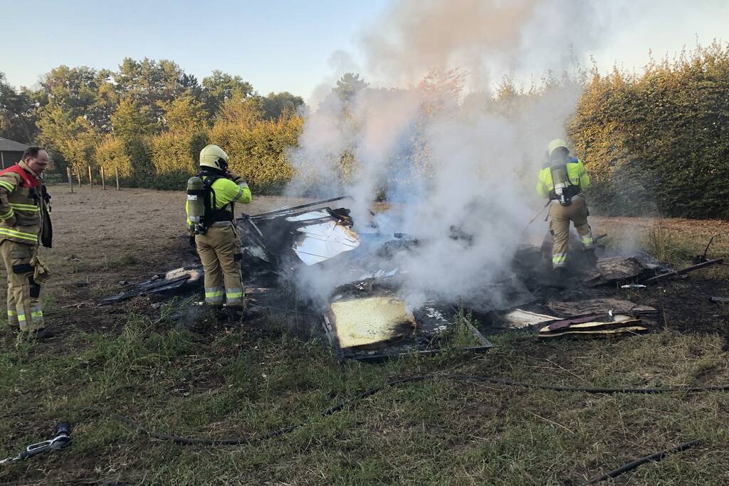 Buurtbewoners slaan alarm na brandlucht