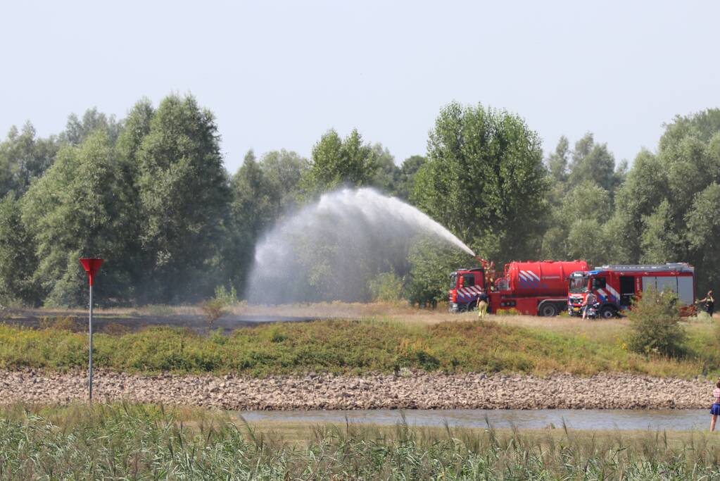 Grote natuurbrand gaat gepaard met veel rook