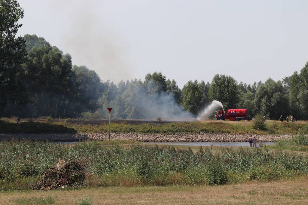 Grote natuurbrand gaat gepaard met veel rook