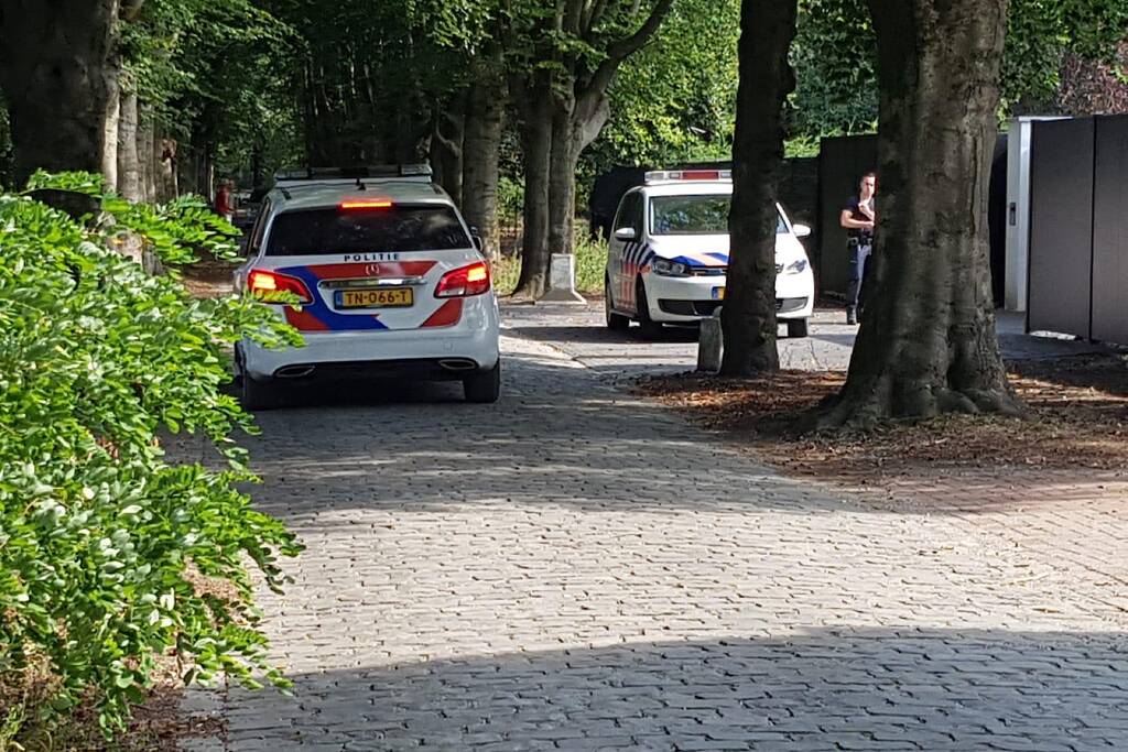 Vier daders slaan op de vlucht na overval woning Nikkie de Jager