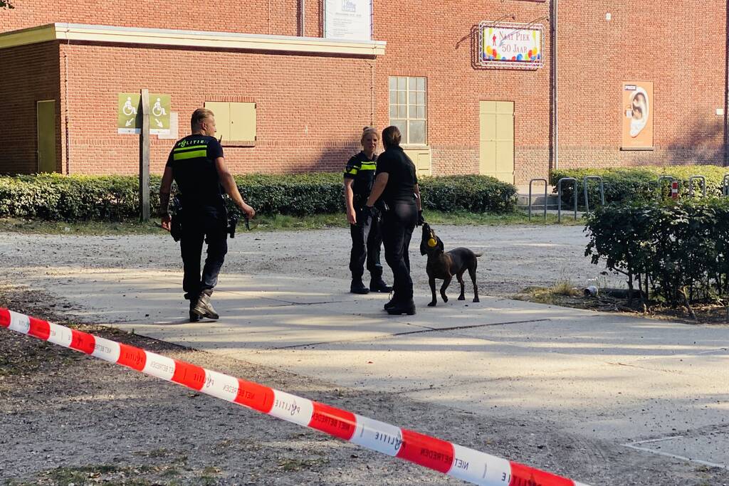 Vier daders slaan op de vlucht na overval woning Nikkie de Jager