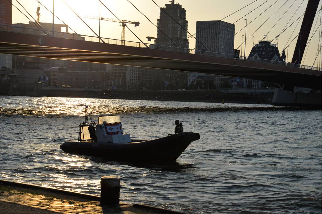 Hulpdiensten massaal ter plaatse voor persoon te water