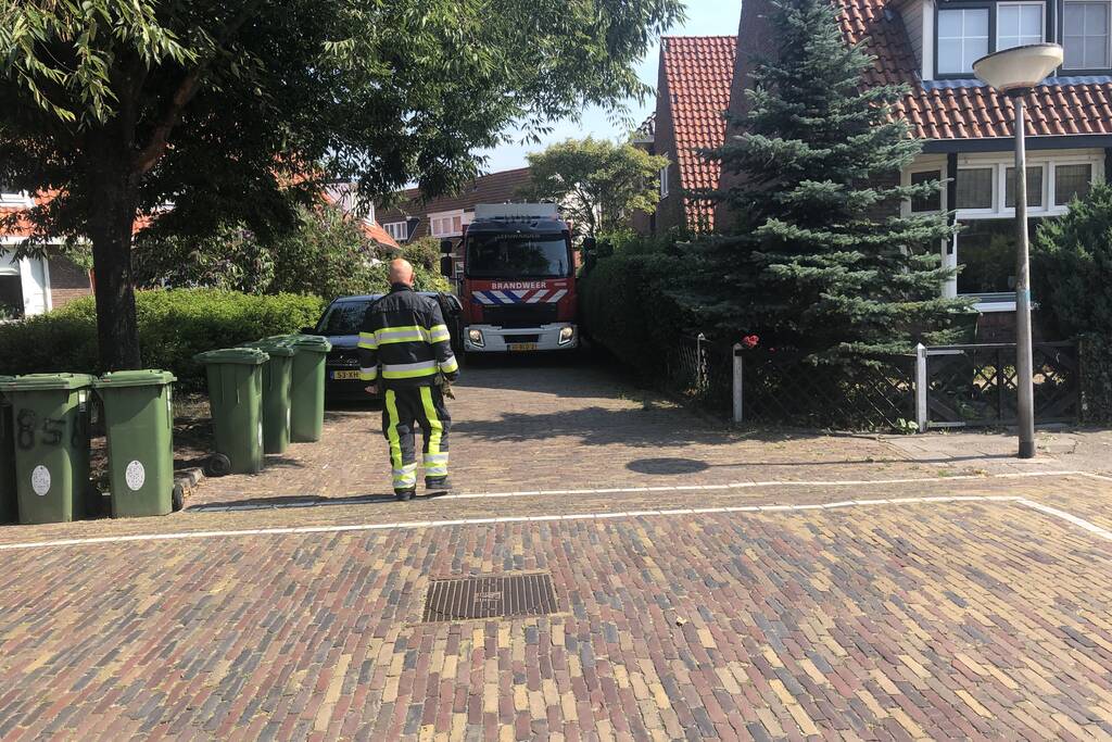 Alerte buurtbewoners reageren op brandalarm