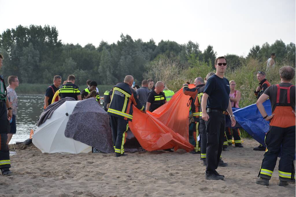 Kind van 7 jaar levenloos uit het water gehaald