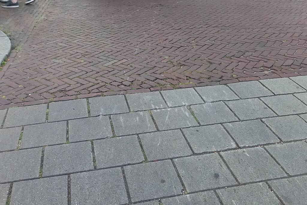 Automobilist slaat op de vlucht na verkeersongeval