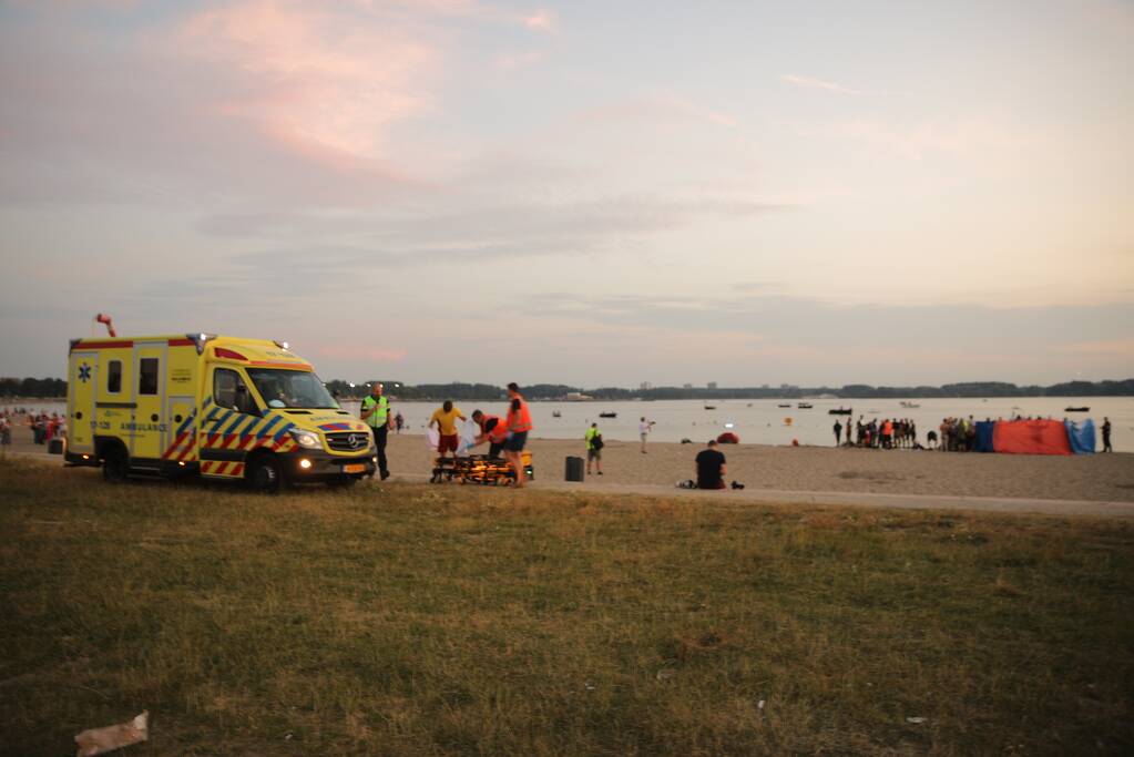 Grote zoekactie naar vermiste zwemmer