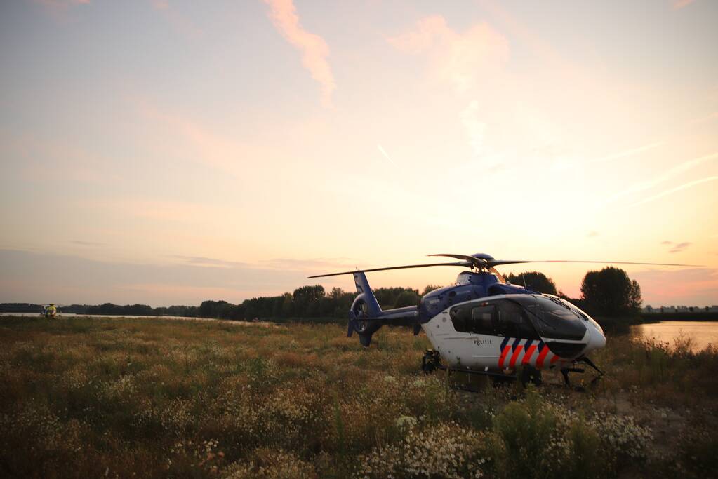 Grote zoekactie naar vermiste zwemmer