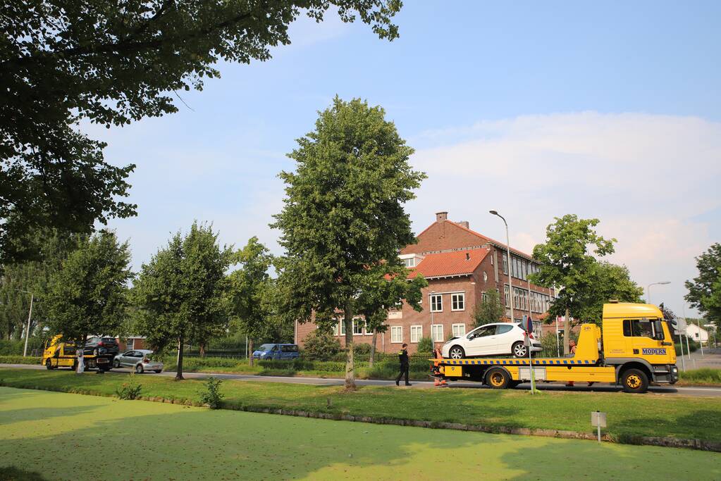 Meerdere voertuigen betrokken bij kop-staartbotsing