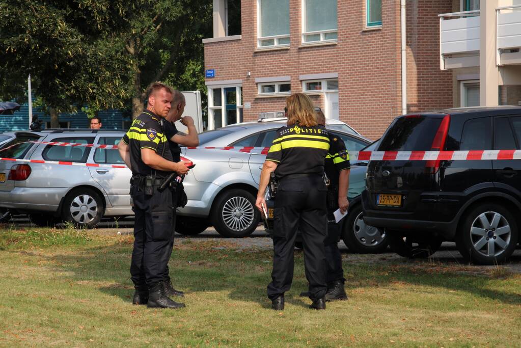 Persoon gewond bij steekpartij in Stripheldenbuurt