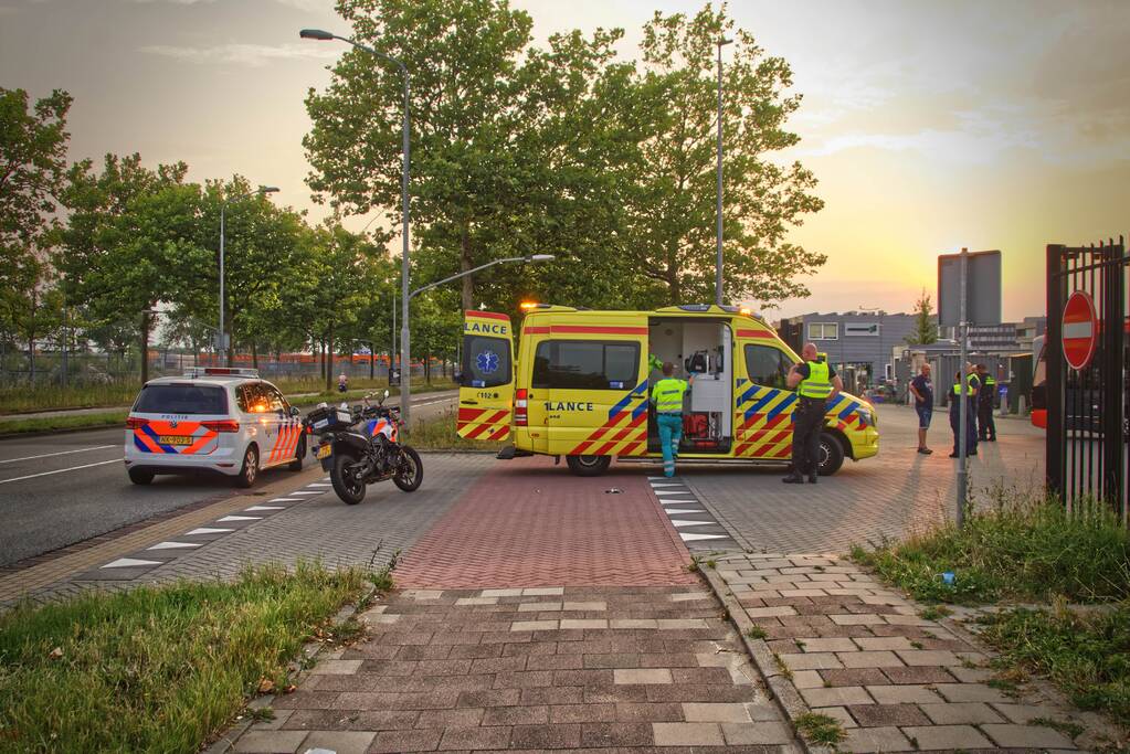 Fietser gewond na aanrijding met bus