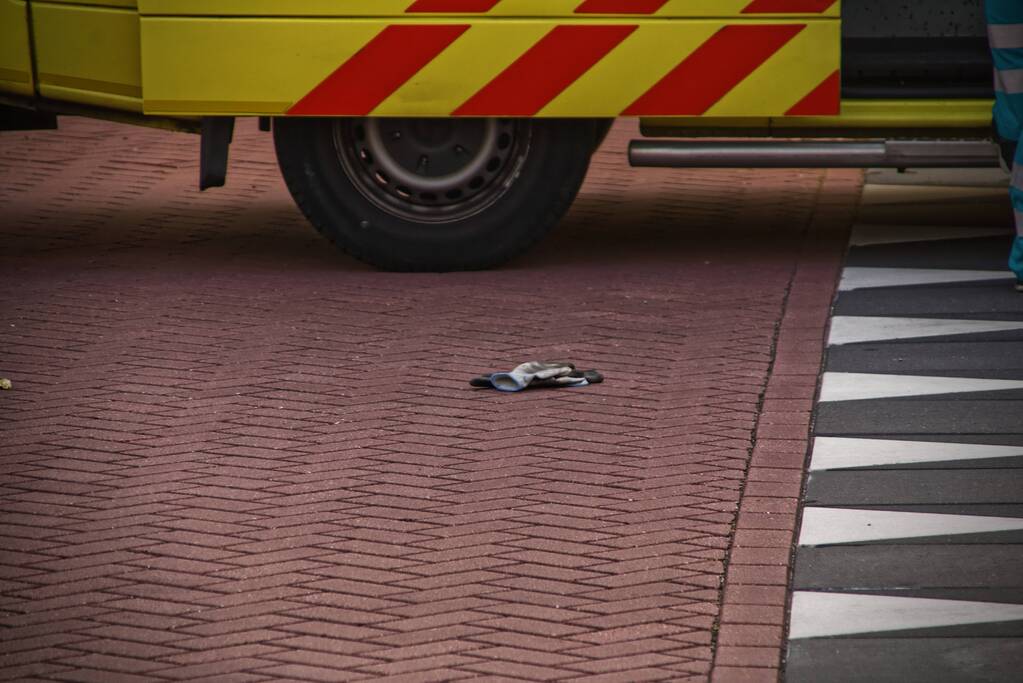 Fietser gewond na aanrijding met bus