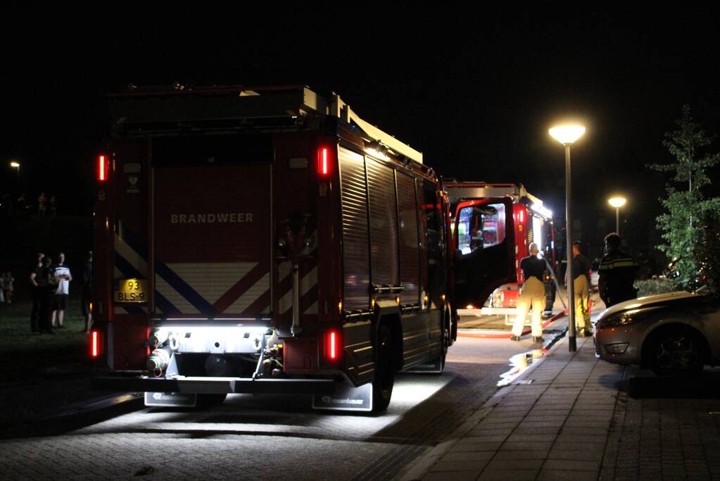 Veel rook bij brand in woning