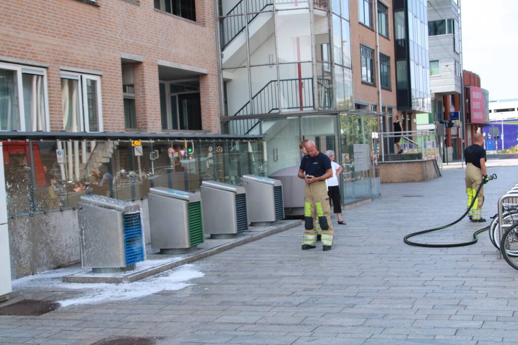 Brand in ondergrondse container