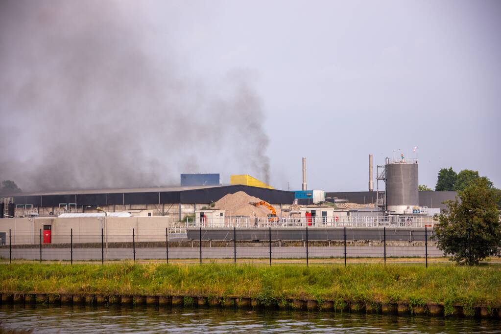 Grote brand bij Hartog Containers