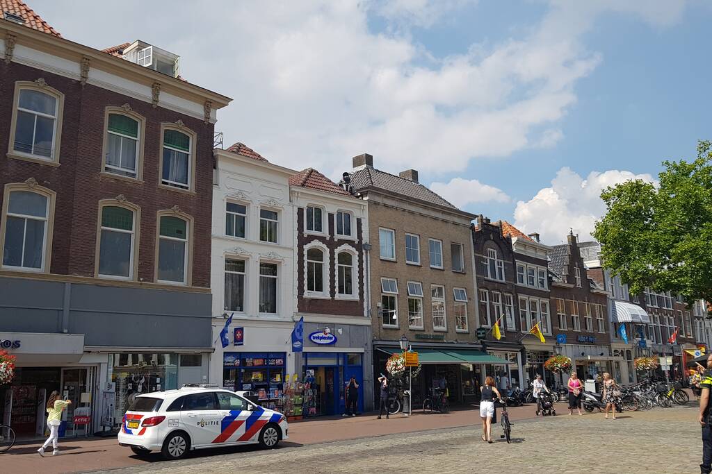 Brand in woning boven winkel