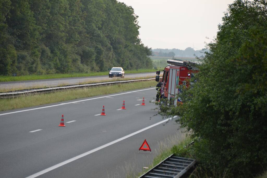 Autobrand blijkt pechgeval op snelweg
