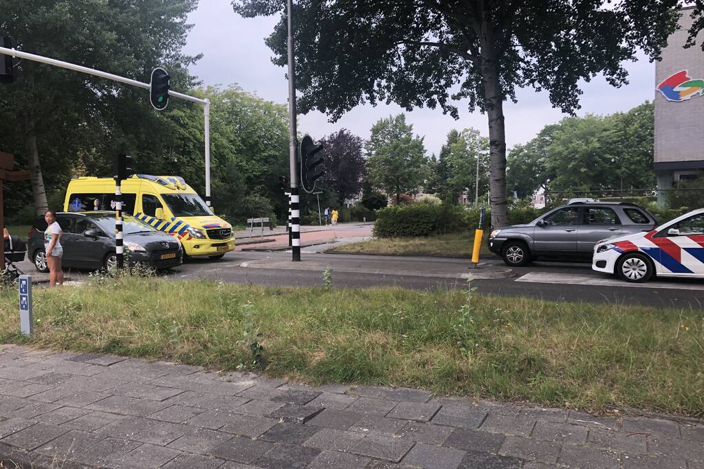 Mountainbiker gewond na aanrijding met auto