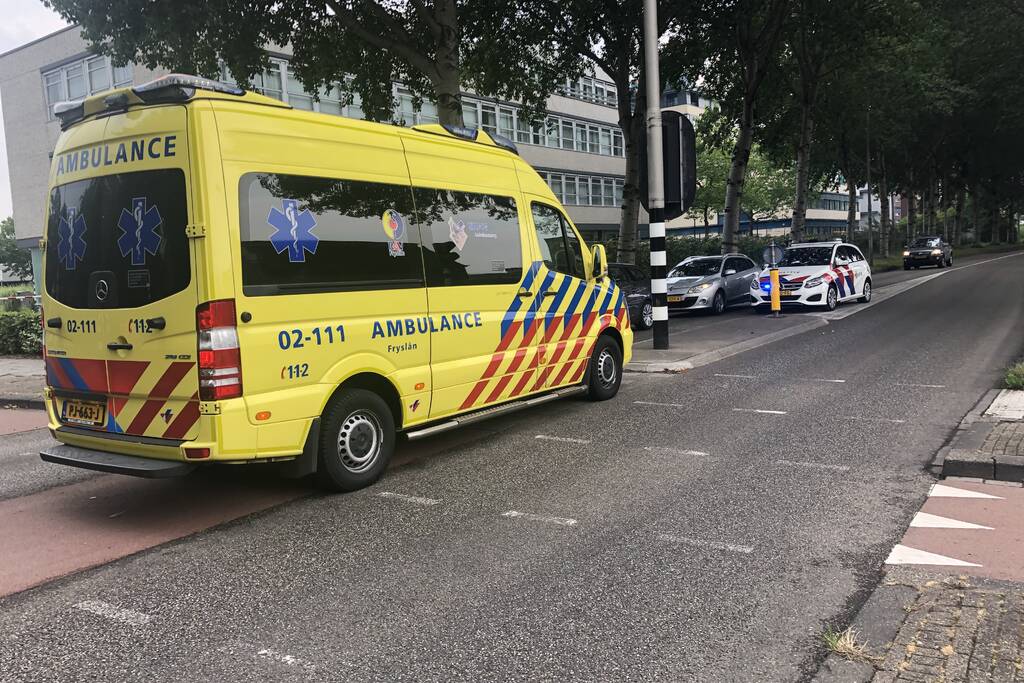 Mountainbiker gewond na aanrijding met auto