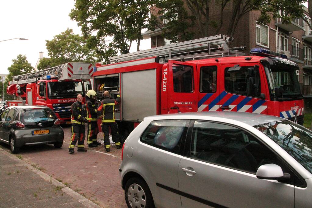 Brand in keuken van flatwoning