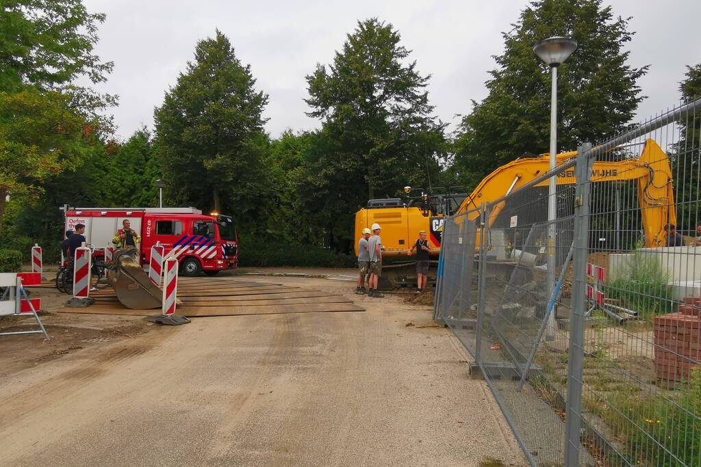 Gasleiding geraakt bij graafwerkzaamheden op bouwplaats