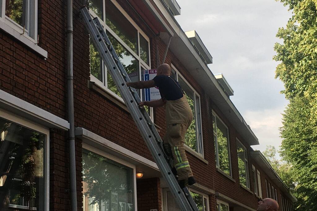Wateroverlast na gesprongen leiding in leegstaande bovenwoning