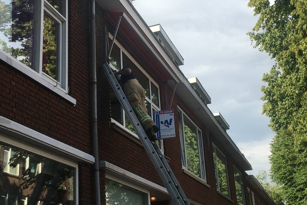 Wateroverlast na gesprongen leiding in leegstaande bovenwoning