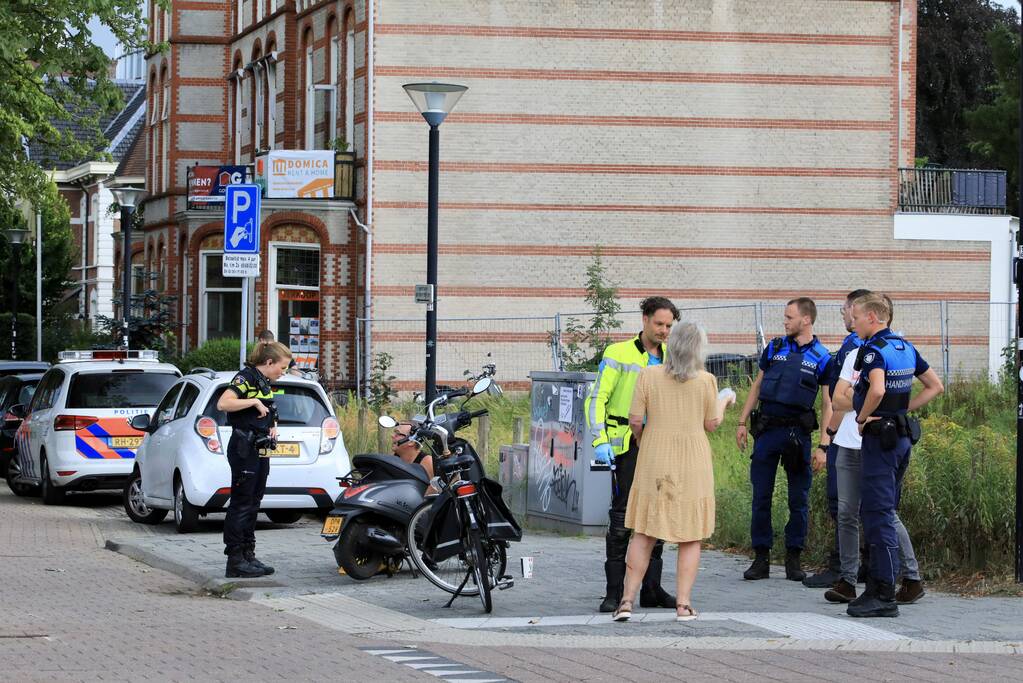 E-bikester gewond na botsing met brommerrijder