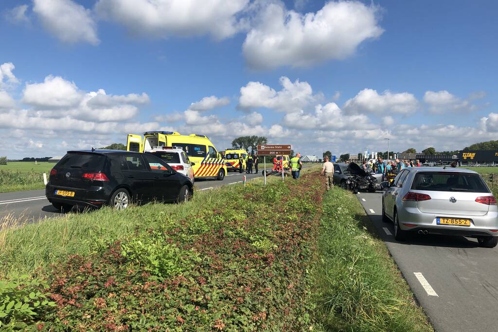 Motorrijder overleden bij frontale aanrijding met auto
