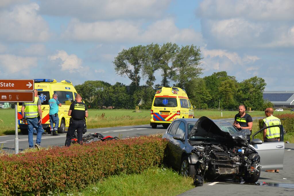 Motorrijder overleden bij frontale aanrijding met auto