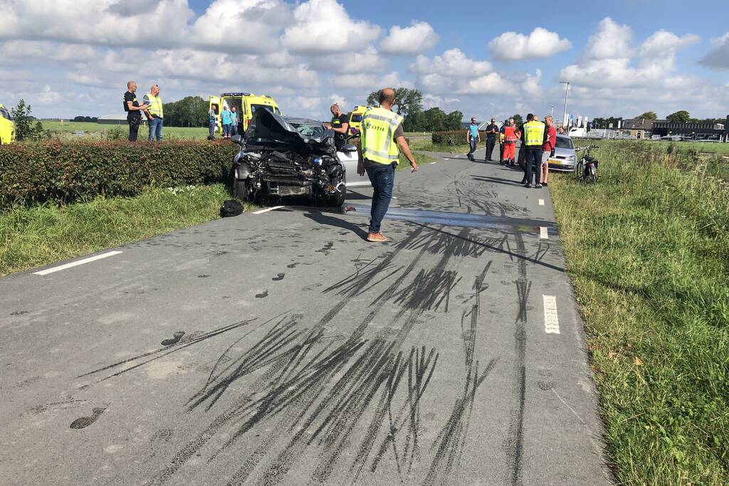 Motorrijder overleden bij frontale aanrijding met auto