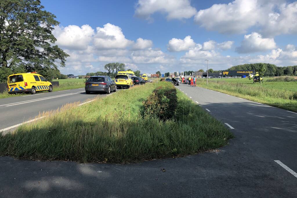 Motorrijder overleden bij frontale aanrijding met auto
