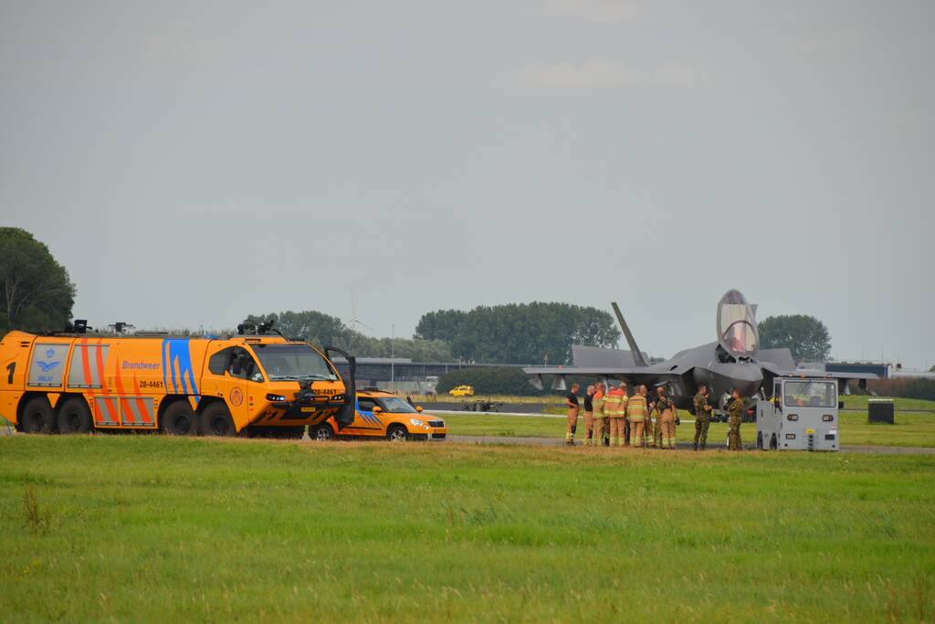 F35-straaljager maakt noodlanding