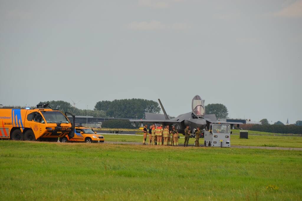 F35-straaljager maakt noodlanding