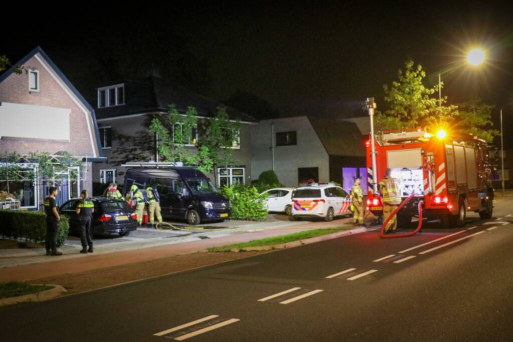 Bouwcontainer vat vlam