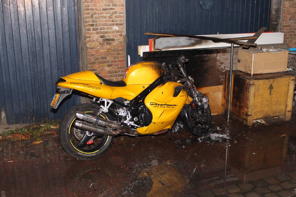 Flinke schade aan motor door brand