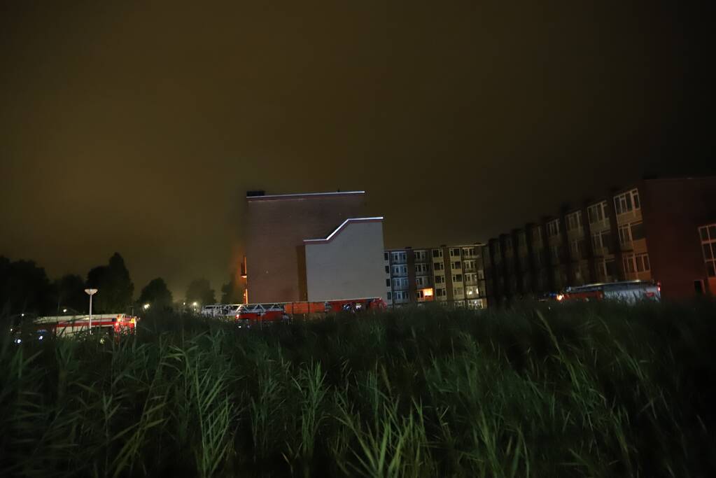 Uitslaande brand in leegstaande flat